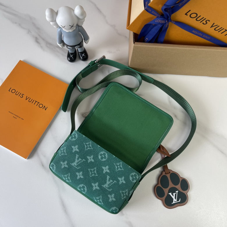 Louis Vuitton Bosphore Wearable Wallet Green