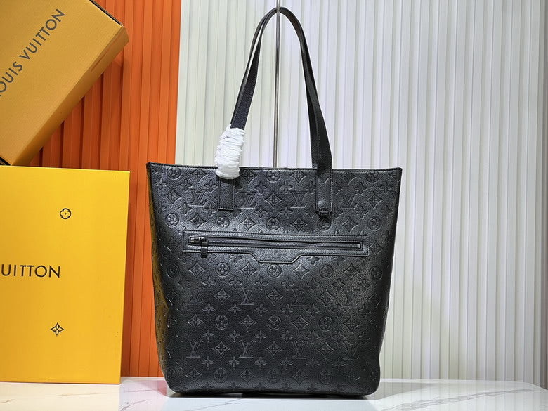 Louis Vuitton Excursion Tote Bag