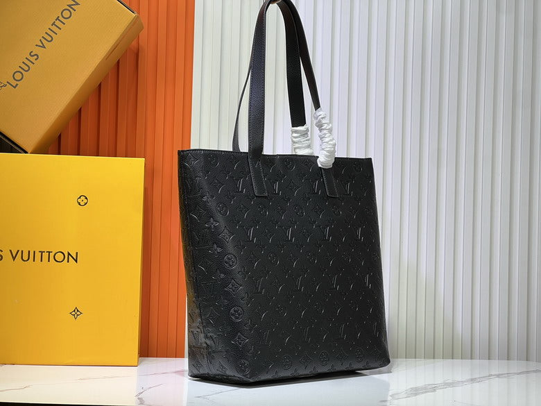 Louis Vuitton Excursion Tote Bag
