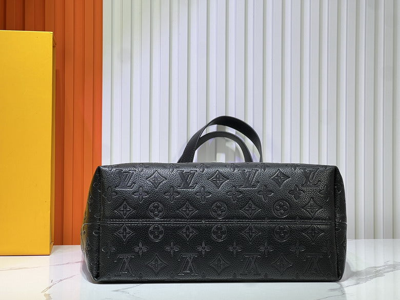 Louis Vuitton Excursion Tote Bag