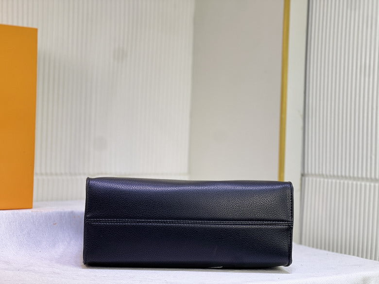 Louis Vuitton Bolsa OnTheGo Bag